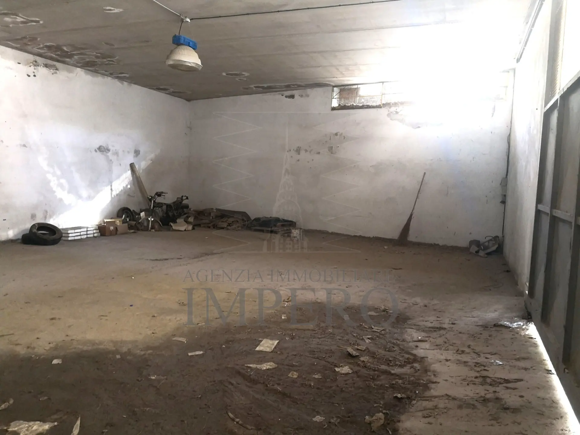 Immagine per Magazzino in vendita a Ventimiglia via Maneira SNC