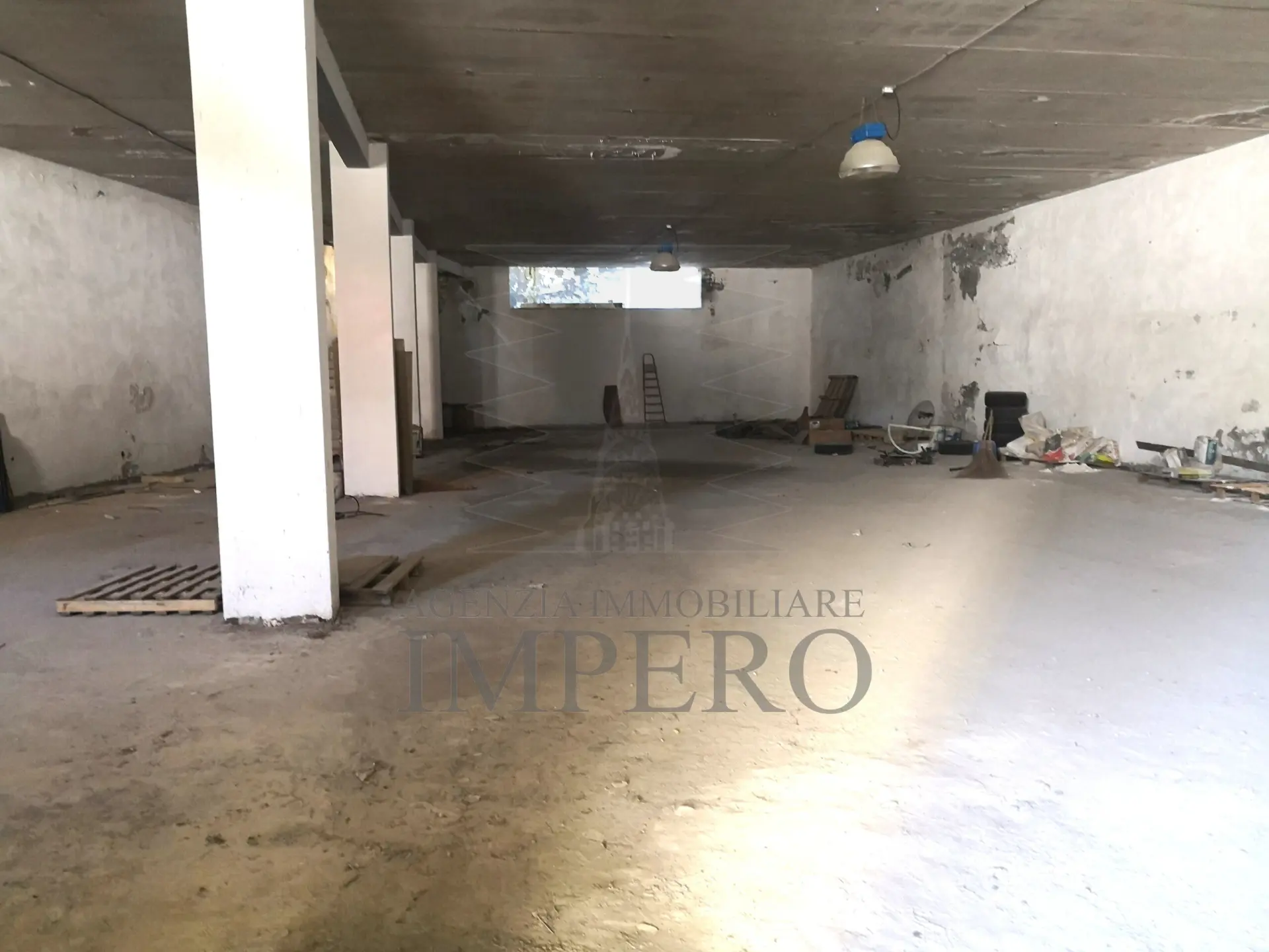 Immagine per Magazzino in vendita a Ventimiglia via Maneira SNC