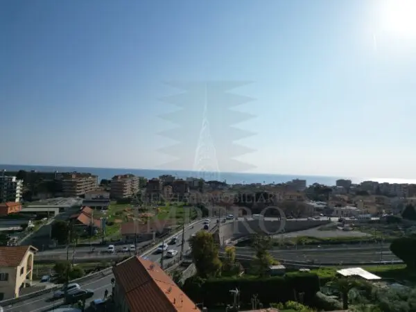 Bilocale via Collasgarba 17, Ventimiglia