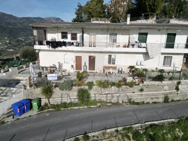 Immagine per Porzione di casa in vendita a Ventimiglia via Località Peidaigo 67