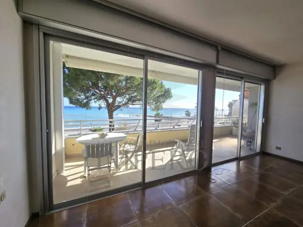 Appartamento via Lungomare Varaldo 67, Ventimiglia