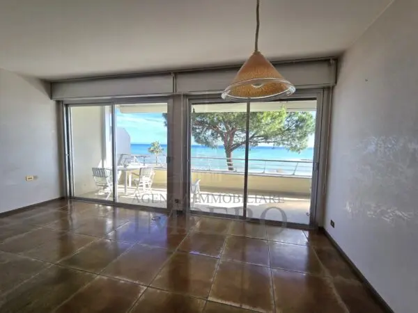 Appartamento via Lungomare Varaldo 67, Ventimiglia
