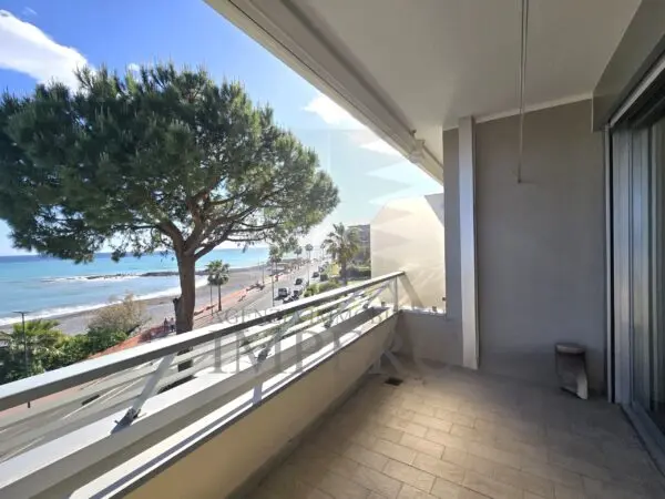 Appartamento via Lungomare Varaldo 67, Ventimiglia