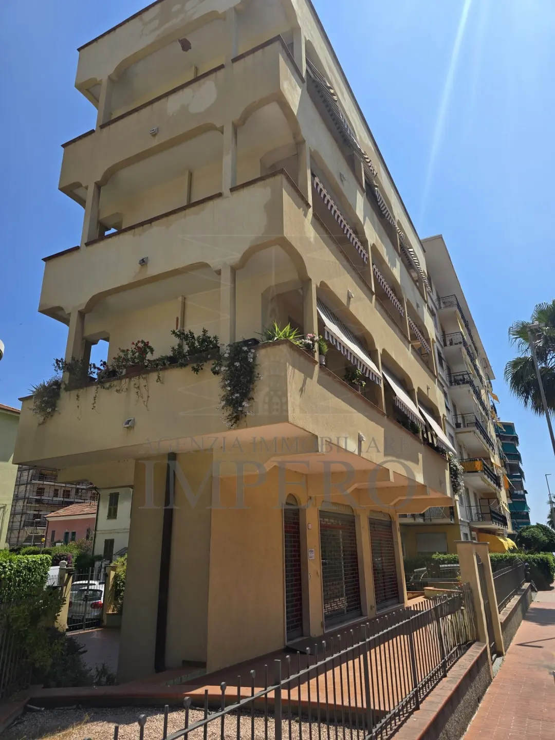 Immagine per Negozio in vendita a Ventimiglia via Papa Giovanni Xxiii 1