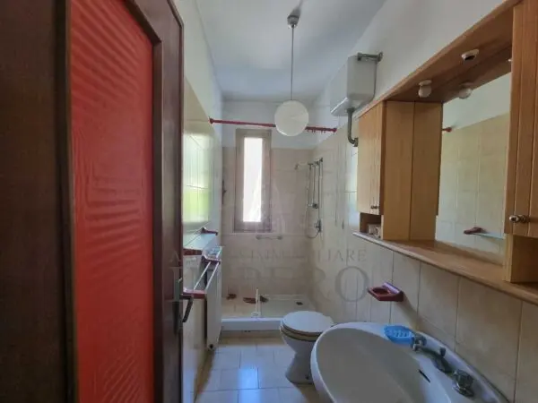 Quadrilocale via Edmondo De Amicis 47, Ventimiglia
