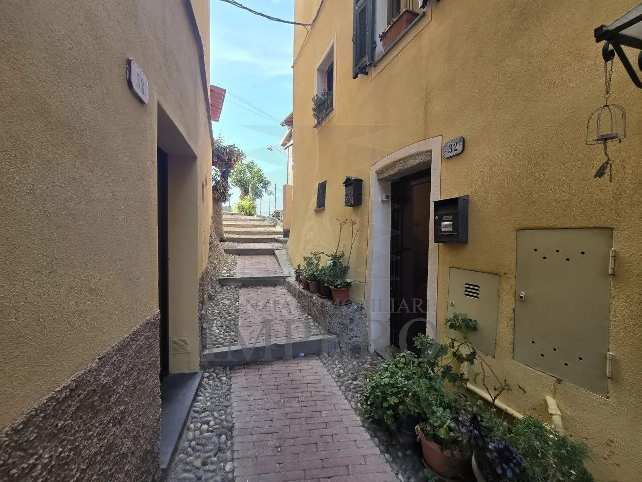 Immagine per Bilocale in vendita a Ventimiglia via Salita Alle Mura 30