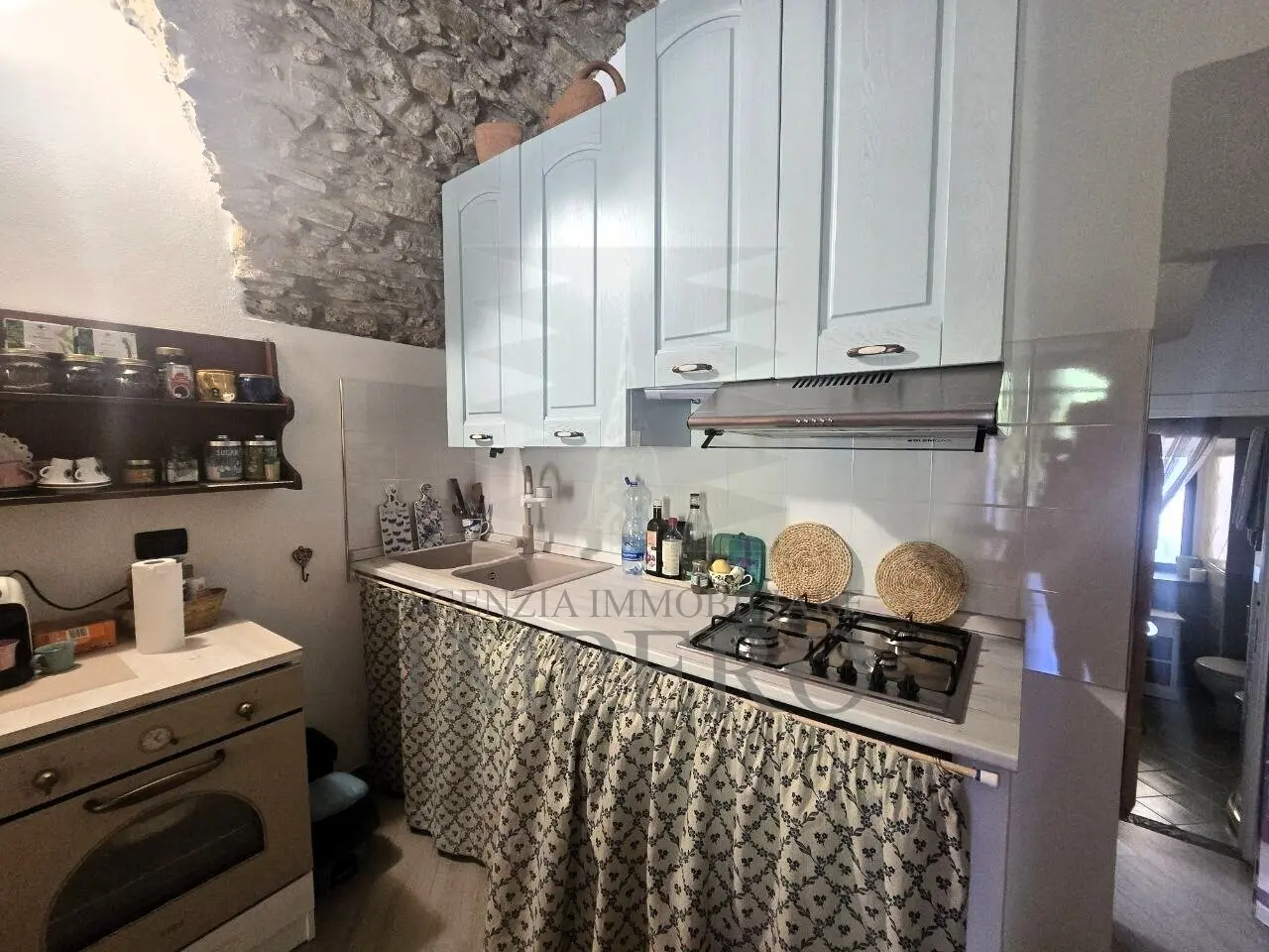 Immagine per Porzione di casa in vendita a Ventimiglia via Felice Cascione 19