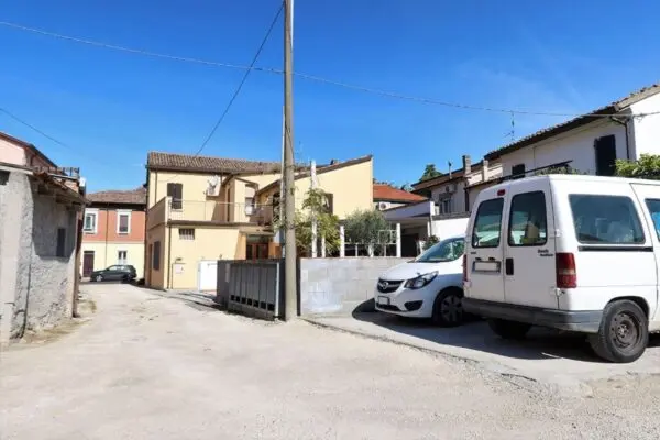 Immagine per Box / Posto auto in vendita a Ravenna Provinciale 51 