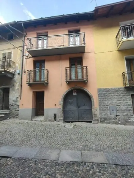 Casa Indipendente via Roma, Salbertrand