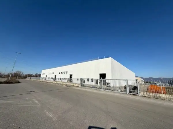 Capannone Industriale via Lombardia 2, Carobbio Degli Angeli