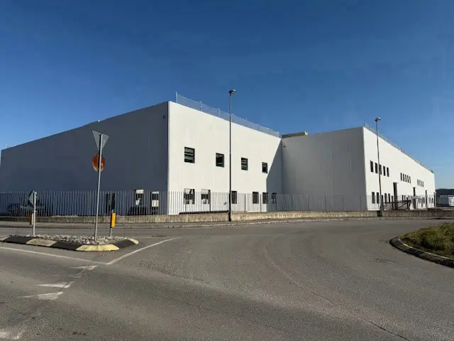 Immagine per Capannone Industriale in affitto a Carobbio degli Angeli via Lombardia 2