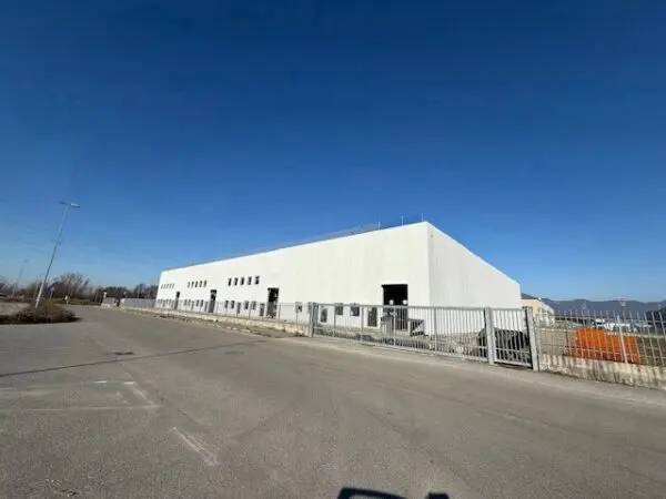 Capannone Industriale via Lombardia 2, Carobbio Degli Angeli
