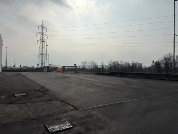 Capannone Industriale via Lombardia 2, Carobbio Degli Angeli