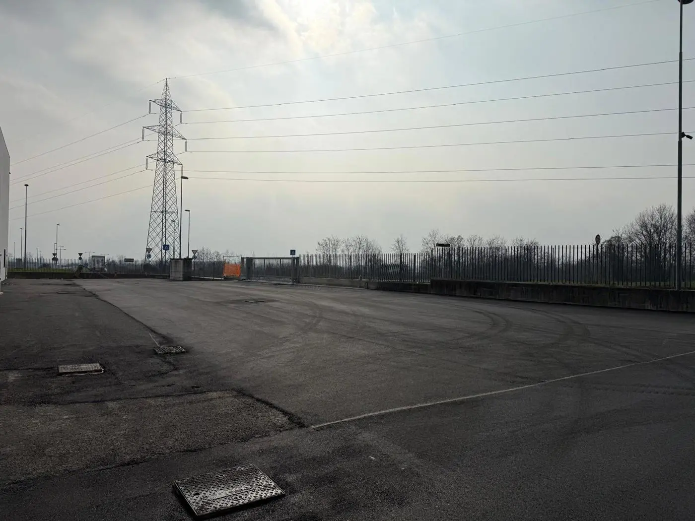 Immagine per Capannone Industriale in affitto a Carobbio degli Angeli via Lombardia 2