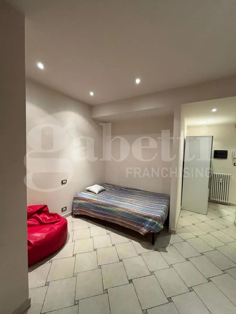Immagine per Appartamento in affitto a Torino via Pesaro 34