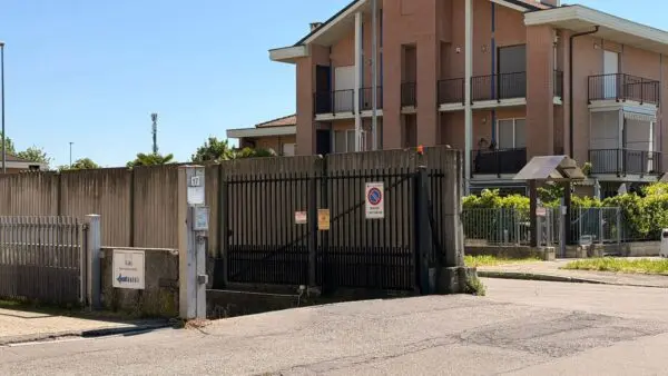 Magazzino via Giacomo Leopardi 17, Grugliasco