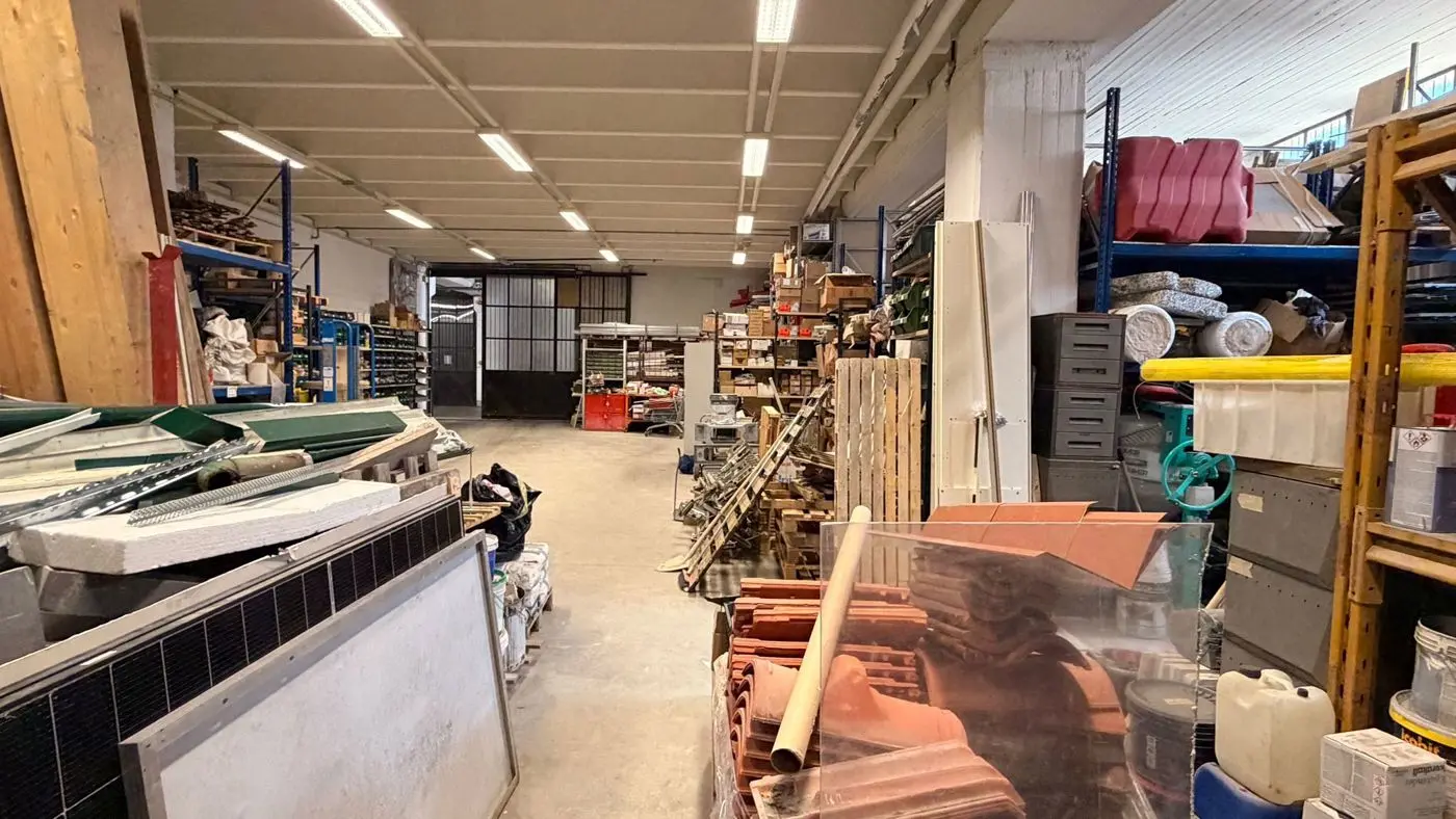Immagine per Magazzino in vendita a Grugliasco via Giacomo Leopardi 1