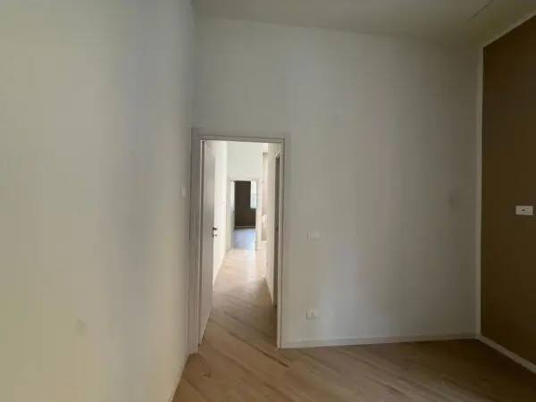 Appartamento via Arezzo 5, Torino