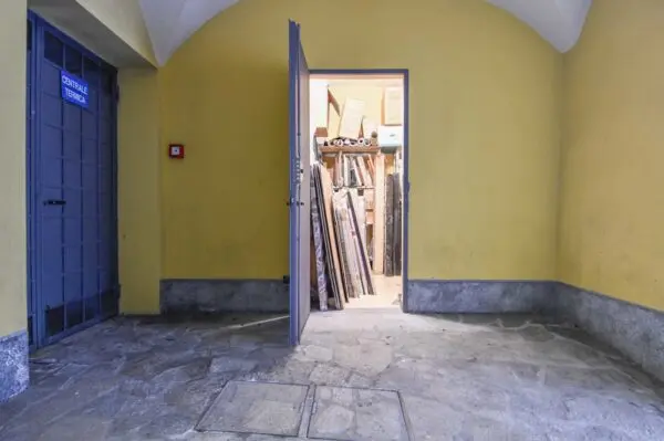 Immagine per Negozio in vendita a Alzano Lombardo via Antonio Locatelli 1