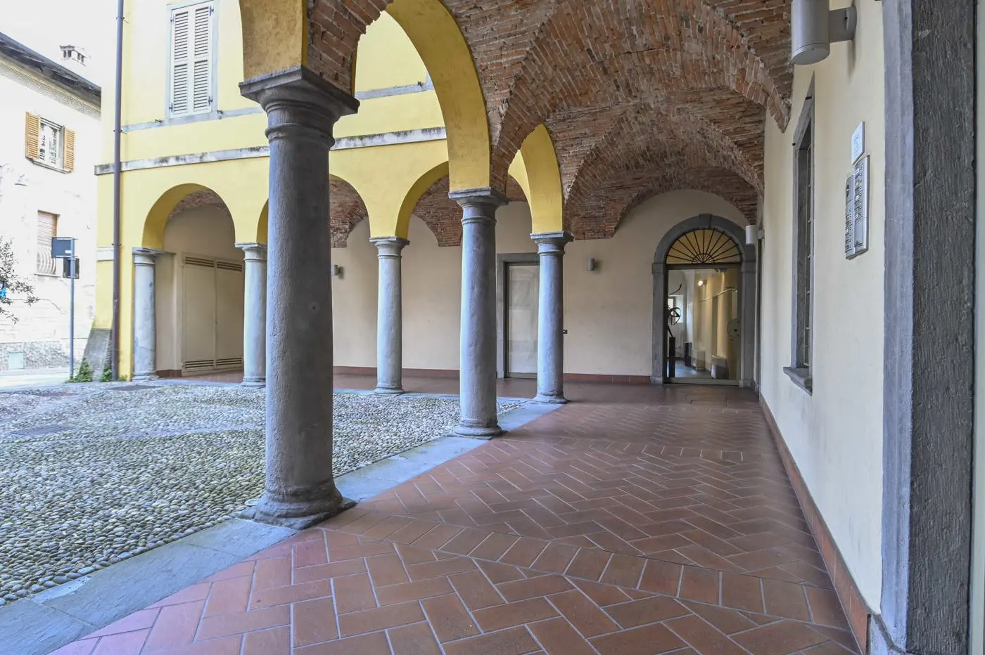 Immagine per Negozio in vendita a Alzano Lombardo via Antonio Locatelli 1