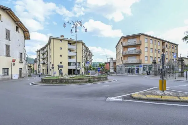 Ufficio via Antonio Locatelli 1, Alzano Lombardo