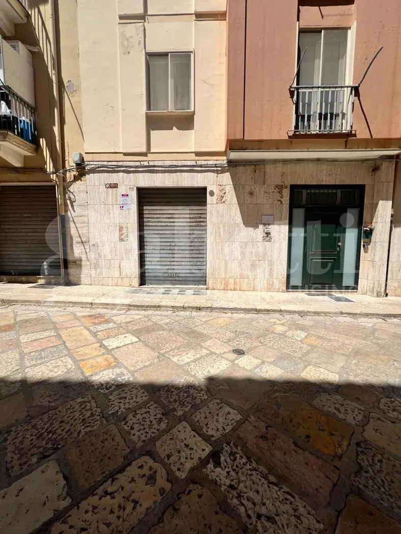 Immagine per Negozio in vendita a Barletta via Municipio