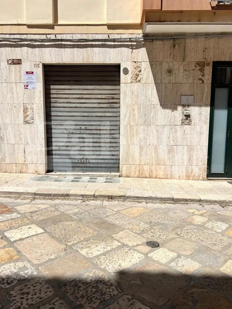 Immagine per Negozio in vendita a Barletta via Municipio