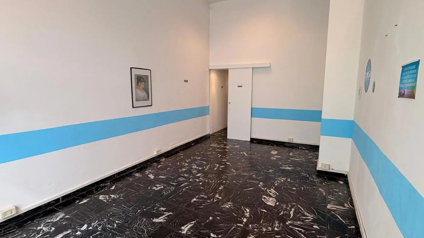 Immagine per Negozio in vendita a Torino via Bellardi 11