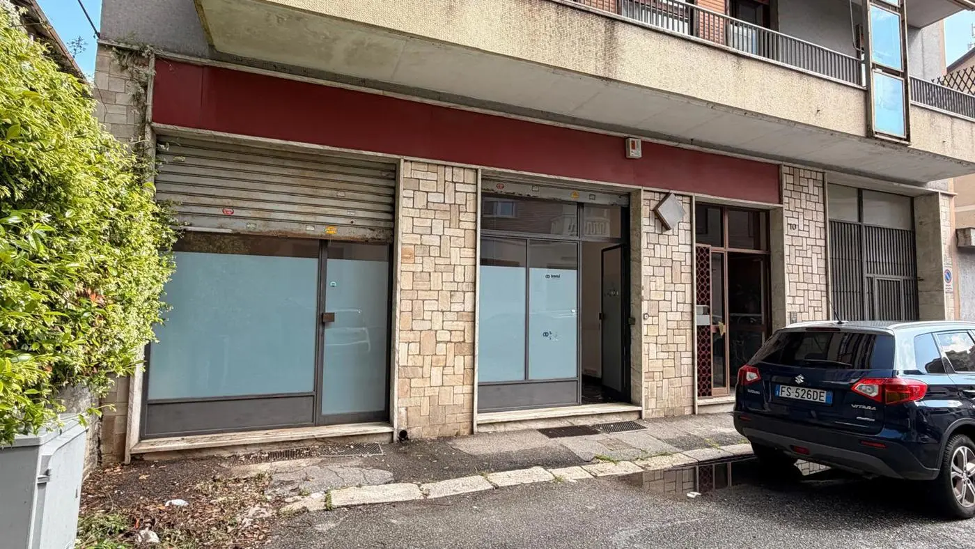 Immagine per Negozio in vendita a Torino via Bellardi 11