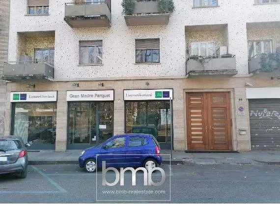 Negozio corso Casale 44, Torino