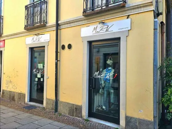 Negozio via Giovanni Lupo 60, Grugliasco