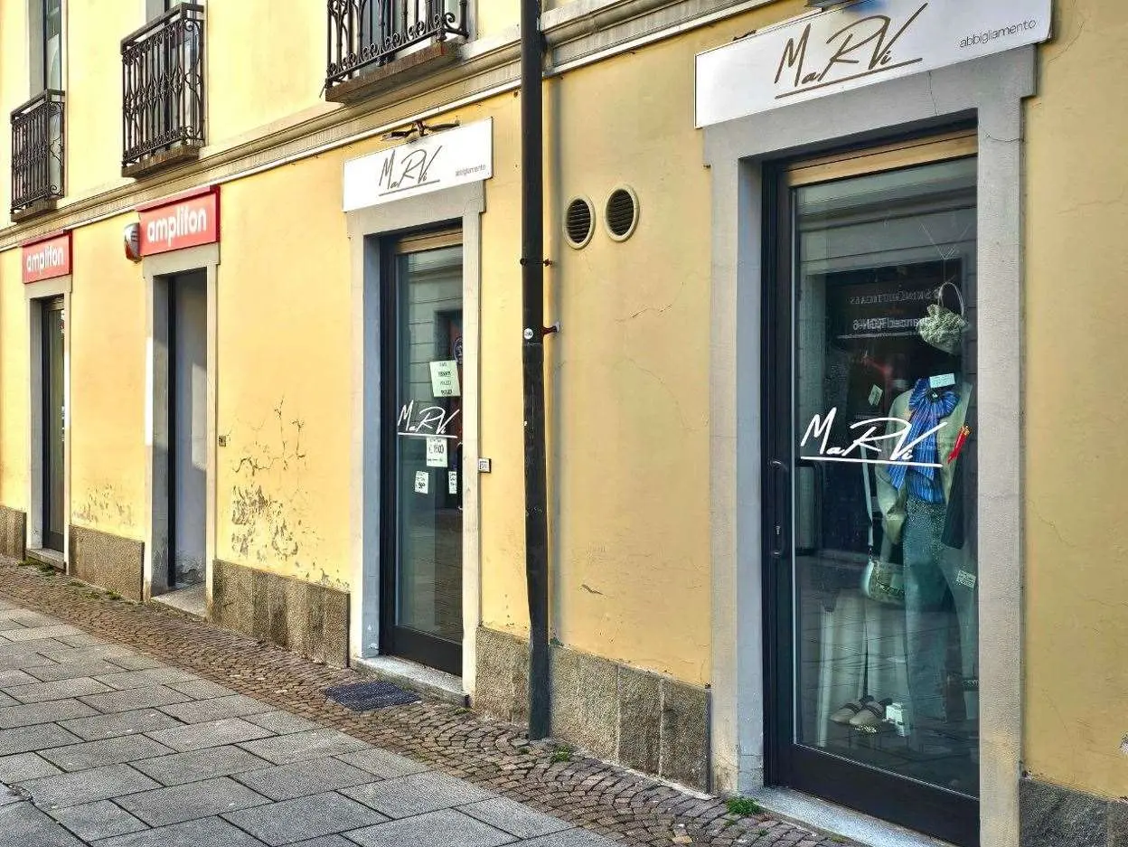 Immagine per Negozio in vendita a Grugliasco via Giovanni Lupo 60