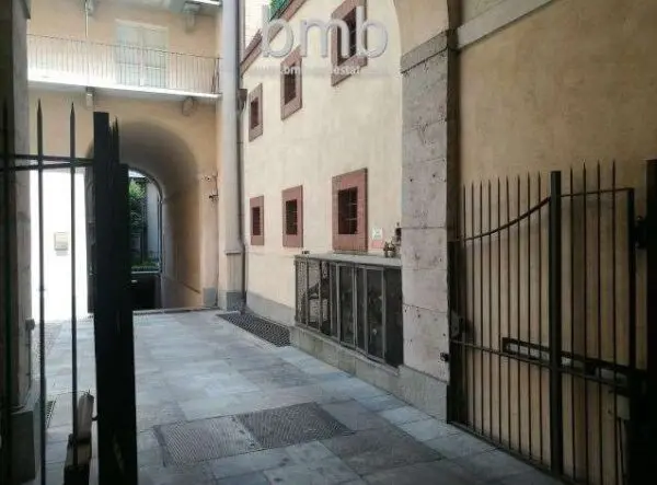 Posto Auto via Bogino 11, Torino