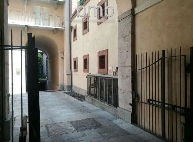 Immagine per Posto Auto in vendita a Torino via Bogino 11