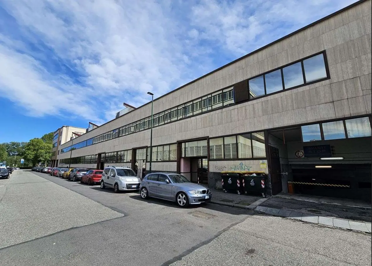 Immagine per Posto Auto in vendita a Torino via Pessinetto 13