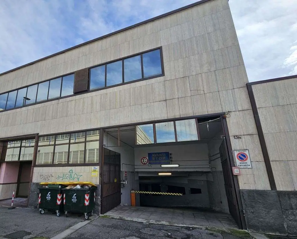 Immagine per Posto Auto in vendita a Torino via Pessinetto 13