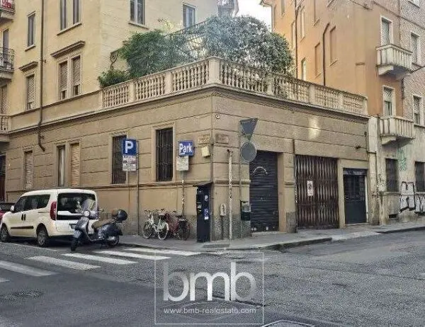 Negozio via Artisti 32 bis, Torino