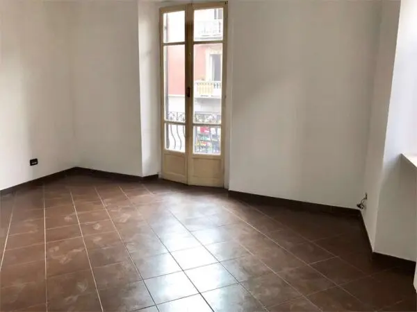 Appartamento via Brandizzo 22, Torino