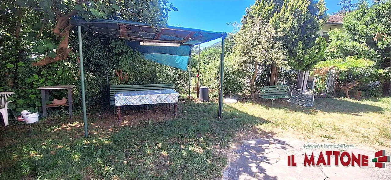 Immagine per Appartamento in affitto a Valbrevenna via Località Nenno Inferiore