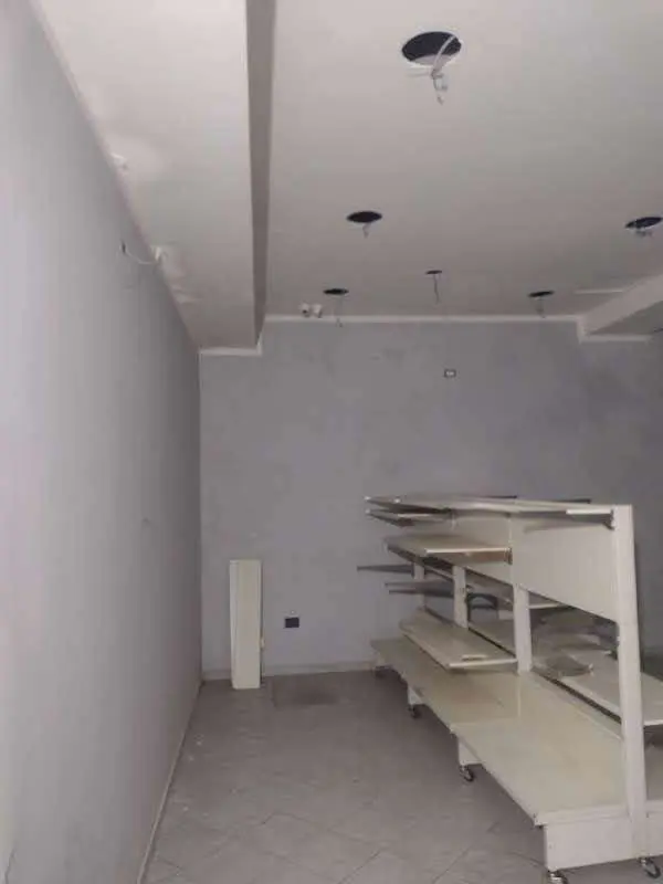 Immagine per Negozio in affitto a Torino via San Donato 8