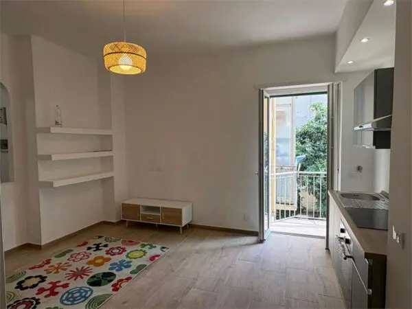 Appartamento via Amari 5, Torino