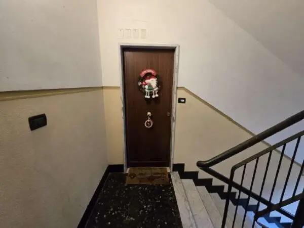 Appartamento via Pinetti 41, Genova