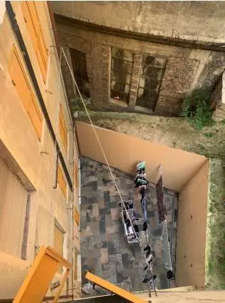 Appartamento via Currò 12, Genova