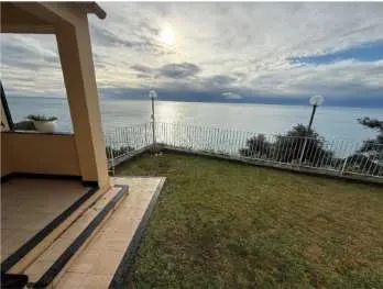 Appartamento via Della Costa 34, Arenzano