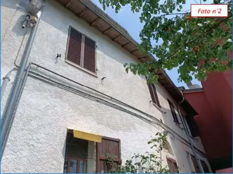Appartamento via Frazione Leuso 33, Vendone