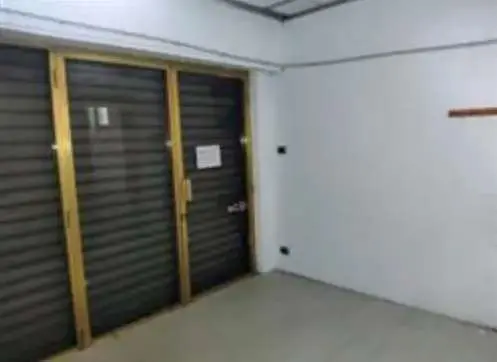 Negozio via Bellotto 21 r, Quiliano
