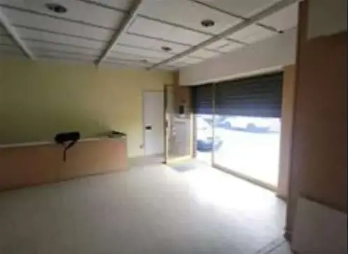 Negozio via Bellotto 21 r, Quiliano