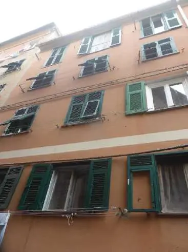 Appartamento via Caderiva 9, Genova