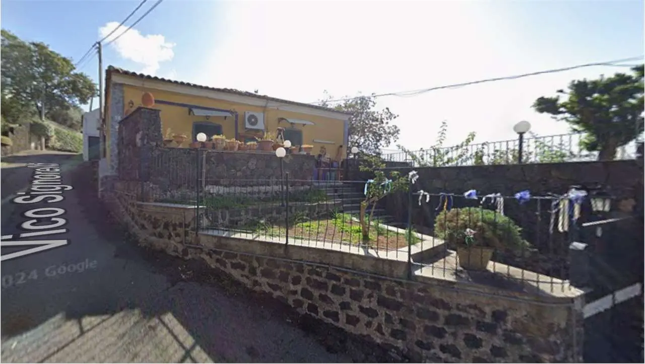Immagine per Appartamento in asta a Ragalna via Vico Signorelli 9