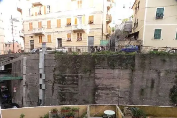 Immagine per Appartamento in asta a Genova via Aldo Manuzio